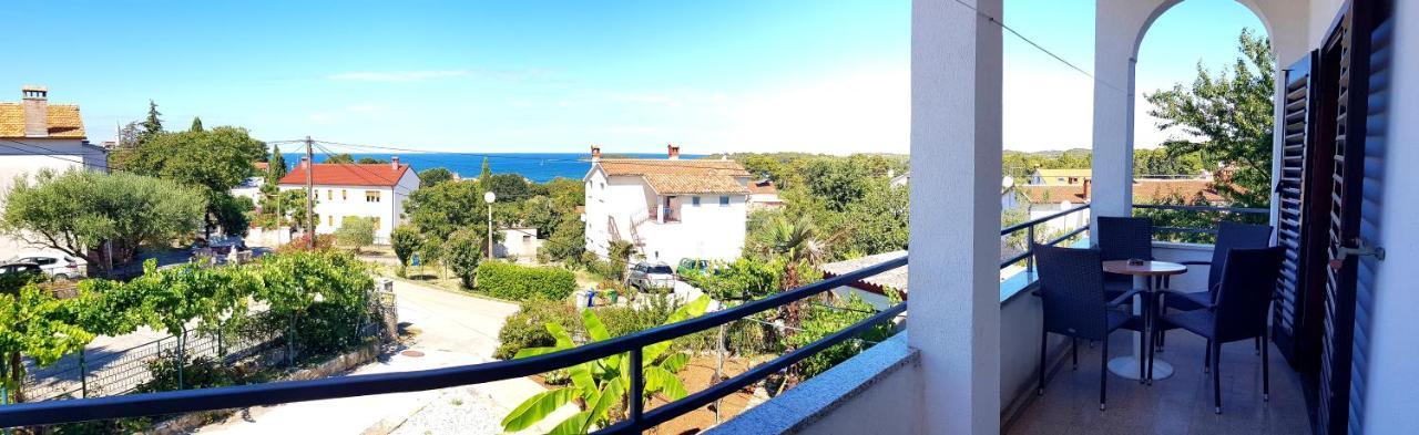Apartment Sea View Rovigno Esterno foto
